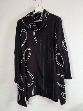 Snapdragon & Twig Womens Black Abstract Print Tunic Top Medium Cowl Neck Artsy